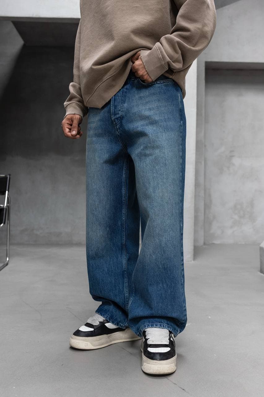 Oversized Relaxed Fit Ripped Jeans
