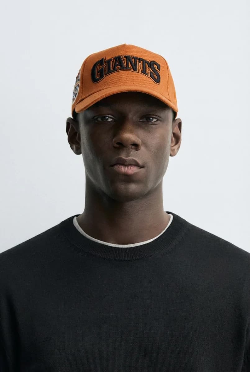 Caps