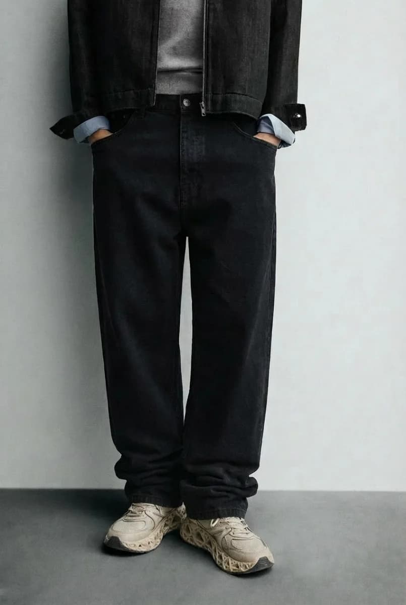 Relaxed Fit Black Denim