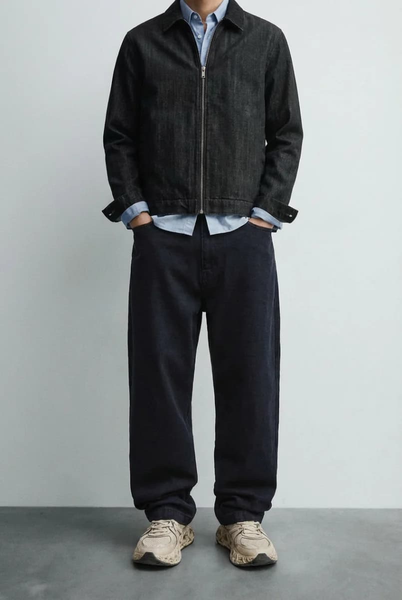 Relaxed Fit Black Denim